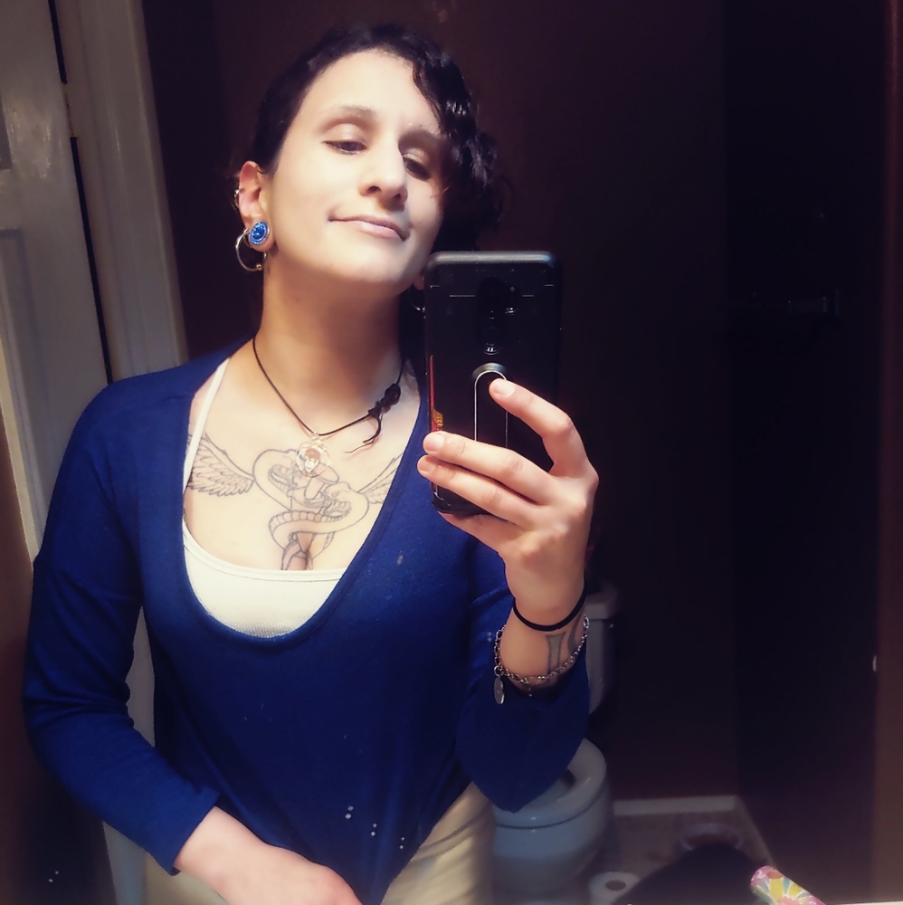 Meet your Posher, Cass